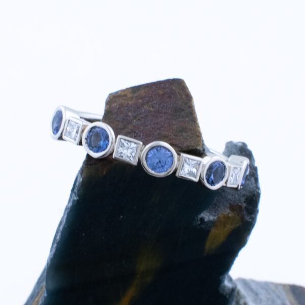 Elegant Lab Sapphire and Lab Diamond Bezel Ring - Image 7